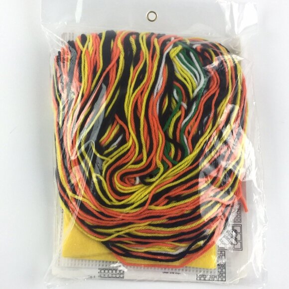 Halloween 8110 Trick Treat Basket J & L Craft Pumpkin Black Cat Embroidery Kit - Picture 4 of 6